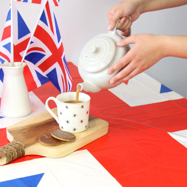 Union Jack Plastic Table Cover